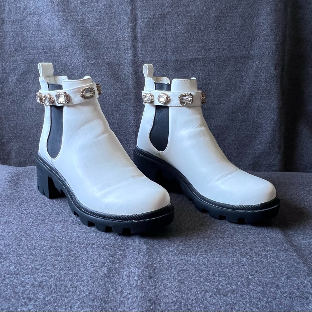 Steve Madden AMULET Embellished Lug Sole Booties